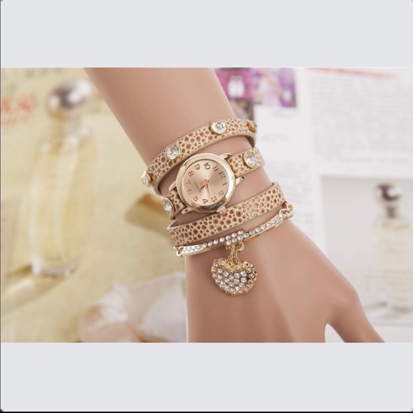 Charm Watch - Picture 5 of 6